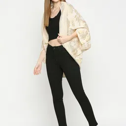 Cloth Haus India Women Printed Cotton Shrug image 3