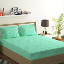 SWAYAM Green & White Geometric 144 TC Cotton King Bedsheet with 2 Pillow Covers-picture-2