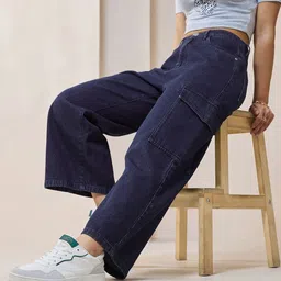 Bewakoof Women Blue Baggy Straight Fit Clean Look Cropped Cotton Cargo Jeans-picture-10