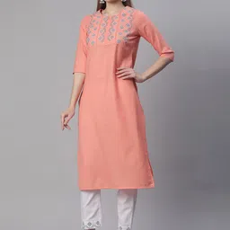 Sringam Women Peach-Coloured Floral Yoke Design Pure Cotton Kurta with Trousers & With Dupatta image 5