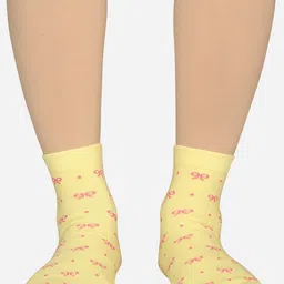 Bodycare Women Pack Of 2 Patterned Odour-Free Mid-Calf-Length Socks image 2