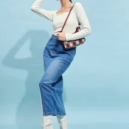 street 9 basics STREET 9 Square Neck Long Sleeves Fitted Top image 5