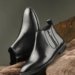 The Roadster Lifestyle Co Men Casual Slim-Heeled Chelsea Boots-image-73