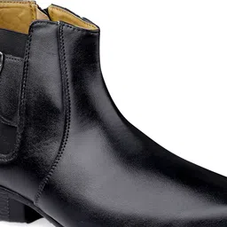 HERE&NOW Men Belt Detail Chelsea Boots image 3