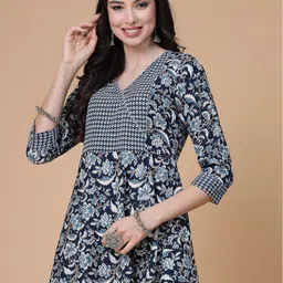 SEVEN FLOWER V-Neck Floral Print Peplum Top-picture-29