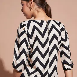 DressBerry Geometric Printed Puff Sleeves Blouson Top image 3