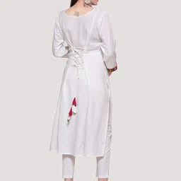 Mom For Sure by Ketki Dalal Embroidered Round Neck Straight Maternity Kurtas With Dupatta image 4