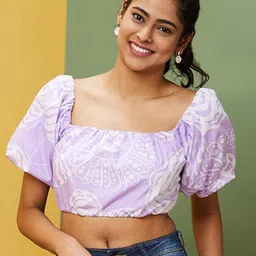 Globus Lavender Floral Printed Square Neck Puff Sleeve Cut Out Pure Cotton Crop Top-picture-11