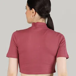 CHKOKKO Mock Collar Cotton Crop T-shirt image 5