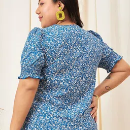 Berrylush Curve Plus Size Blue Floral Printed Puff Sleeves Top image 5