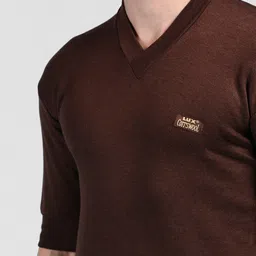 Lux Cottswool V-Neck Thermal Top image 2