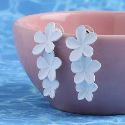 SOHI White Floral Drop Earrings-picture-28