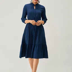 AASK Tie-Up Neck Puff Sleeve Crepe Fit & Flare Midi Dress-picture-10