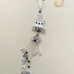 ABDESIGNS Silver-Plated Beaded Brass Saree Clip-picture-31