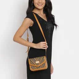 KLEIO Twin Colored Weaved Sling Handbag image 5