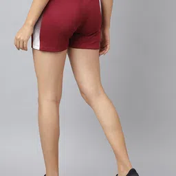 Alcis Women Anti-Static Soft-Touch Slim-Fit Training Shorts image 3