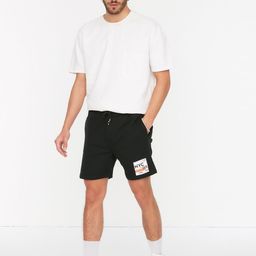 Trendyol Men Mid-Rise Regular Shorts-picture-33