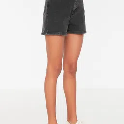 Trendyol Women Washed Denim Shorts image 2