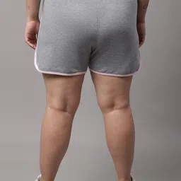 Rute Plus Size Women Mid-Rise Cotton Regular Shorts image 4