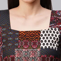 DRAPE IN VOGUE Women Printed Night suit image 2