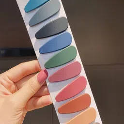 Pinapes Set of 40 Tic Tac Hair Clips image 5