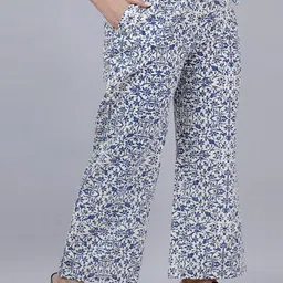 MAUKA Women Navy Blue Solid Kurta with Printed Palazzo image 5