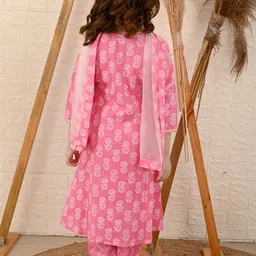 LilPicks Girls Floral Printed Angrakha Kurta with Trousers & With Dupatta image 4