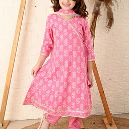 LilPicks Girls Floral Printed Angrakha Kurta with Trousers & With Dupatta image 2