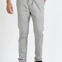 NEVER NEUD Men Relaxed Linen Traveller Trousers-image-79