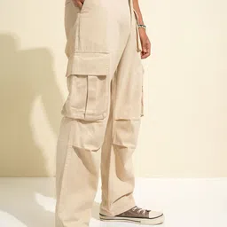 HIGHLANDER Men High Raise Carpender Loose Fit Cargos Trousers image 5