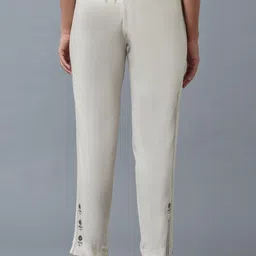 W Women White Pleated Trousers image 2