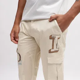 Iconic Men Relaxed Fit Mid-Rise Cotton Cargos Trouser image 5
