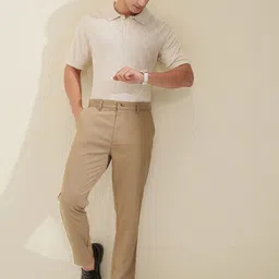 HIGHLANDER Men Solid Mid Rise Tapered Fit Regular Trousers image 5