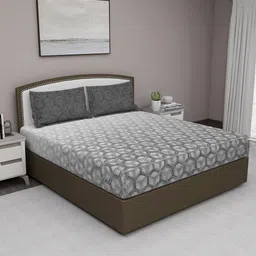 GM Grey Geometric 180 TC Cotton 1 Super Queen Bedsheet with 2 Pillow Covers image 2