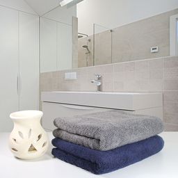 HEELIUM Unisex Super Soft & Quick Absorbent 600 GSM Bamboo Hand Towel-picture-11