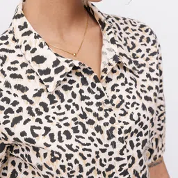DressBerry Feral Printed Back Tie Up Crop Shirt Style Top image 3