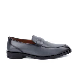 LOUIS STITCH Men Leatherette Dual Tone Finish Moccasin Shoes image 3