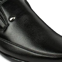 Action Men Black Solid Formal Slip-On Shoes image 3