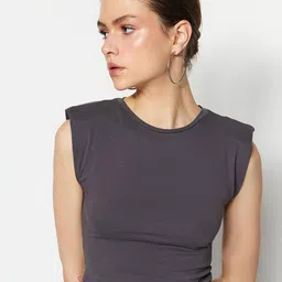 Trendyol Round Neck Sleeveless Crop Top image 1