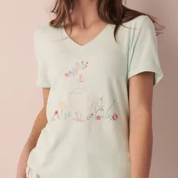 La Vie en Rose Graphic Printed V-Neck T-shirt-image-85