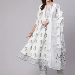 Nayo Women Grey Floral Printed Pure Cotton Kurta with Trouser & Dupatta-image-14