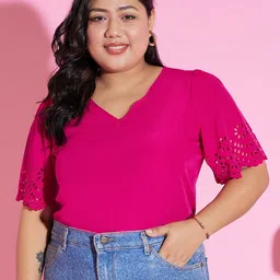 Berrylush Curve Plus Size Pink V Neck Regular Top-picture-36