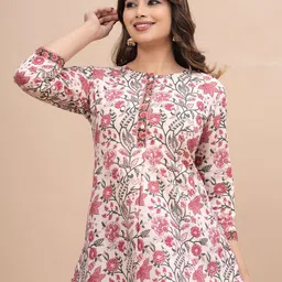 SIDDHANAM Floral Printed Cotton Top image 5