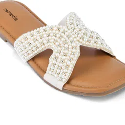 ravis Women Flats Sandal image 4