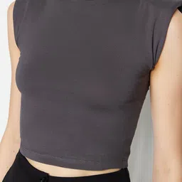 Trendyol Round Neck Sleeveless Crop Top image 2
