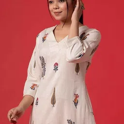Women Printed Pure Cotton Straight Kurta-image-8
