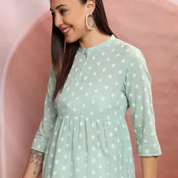 Vishudh Green Geometric Self Design Mandarin Collar Gathered or Pleated Cotton Peplum Top image 3