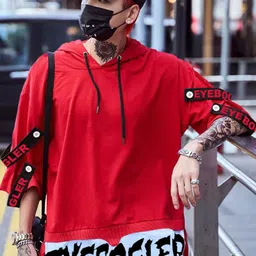 Men Printed Hooded Neck Cotton Blend Red T-Shirt-image-39
