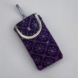annaarzi Girls Purple Mobile Pouch image 1