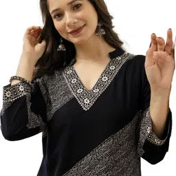 dressar Women Floral Print, Colorblock Viscose Rayon Straight Kurta-picture-24